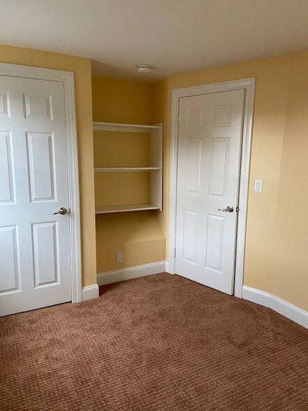 den/office - 62 Lakeview Ter