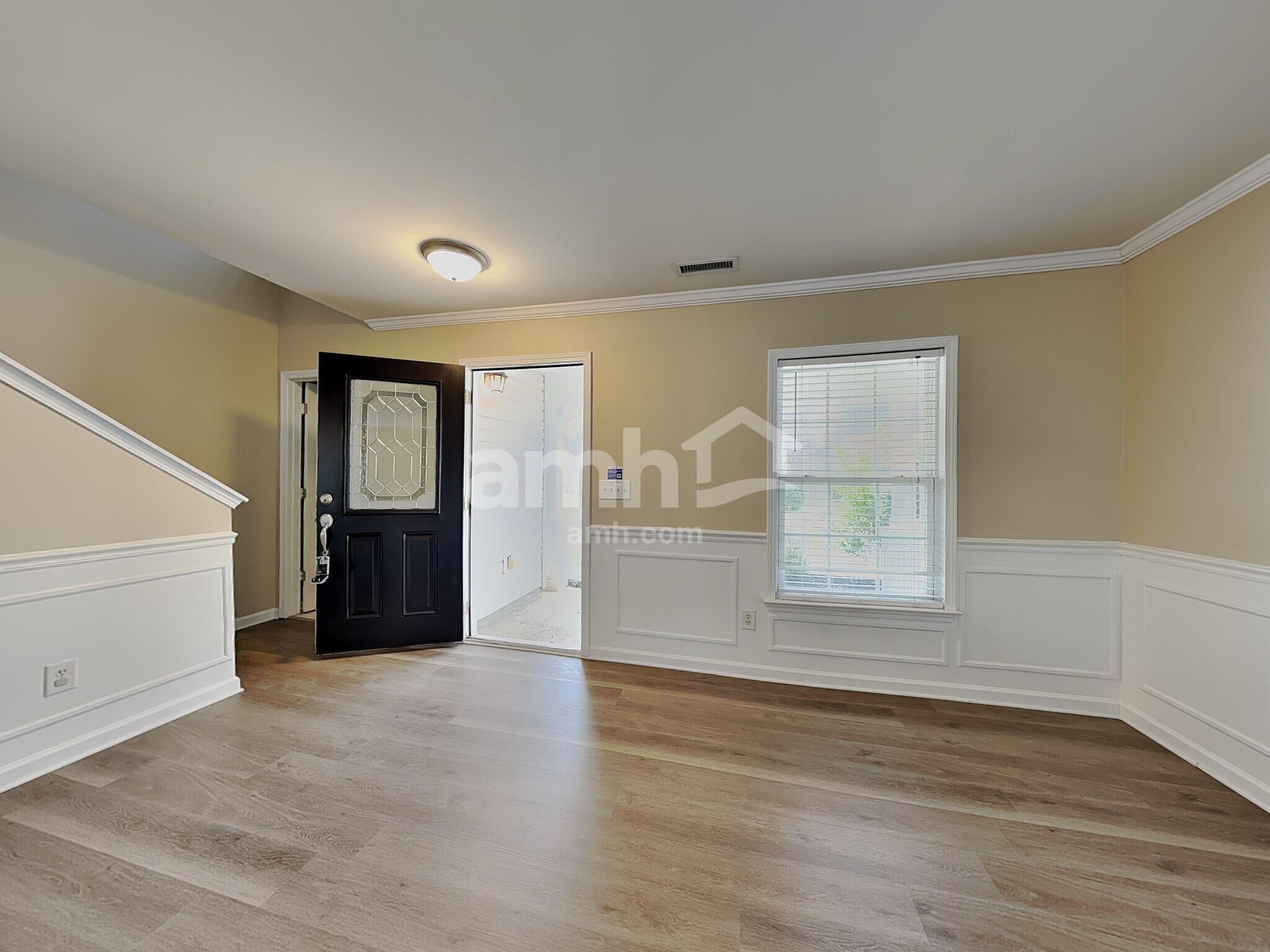 Building Photo - 342 Ashdale Dr