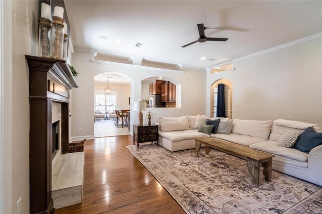 Building Photo - 124 Pine Bark Ct