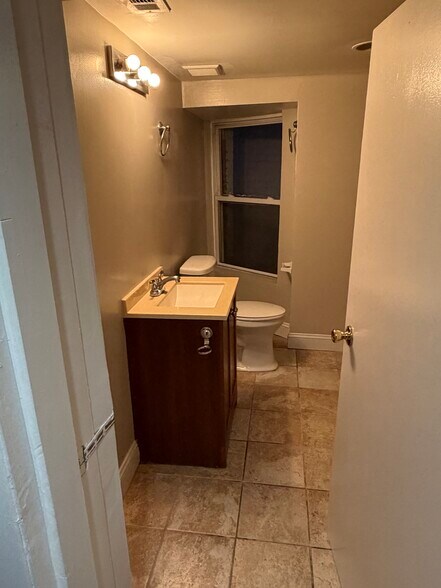 Building Photo - 1743 N Capitol St NE