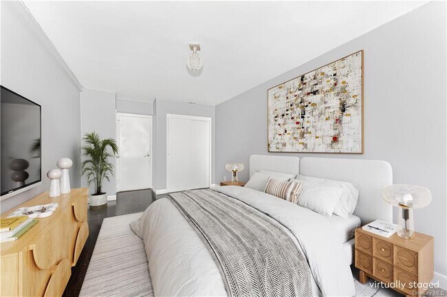 Building Photo - 3030 Johnson Ave