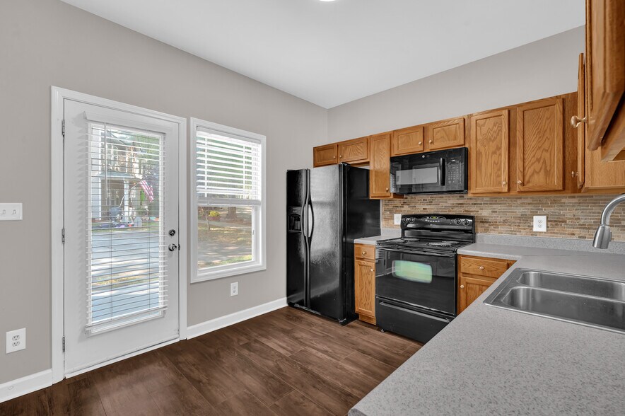 Building Photo - 12837 Windy Lea Ln