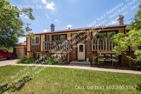 Building Photo - 6011 Queens Dr