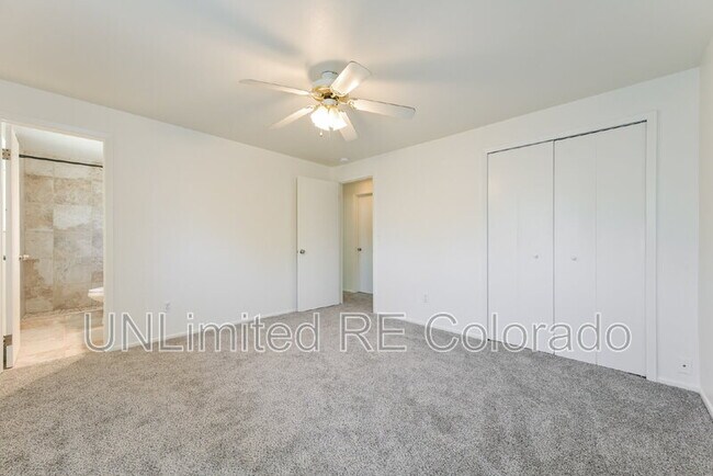 Building Photo - 7413 S Albion St