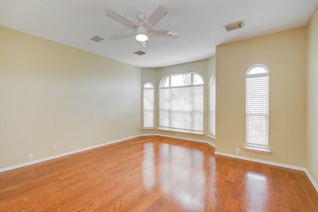 Building Photo - 11606 Canyon Mills Dr