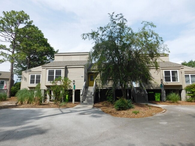 Building Photo - 7151 Windward Dr