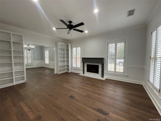 Building Photo - 8342 Longneedle Dr