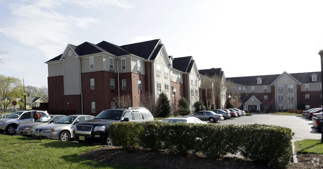 Building Photo - Maple Shade Mews