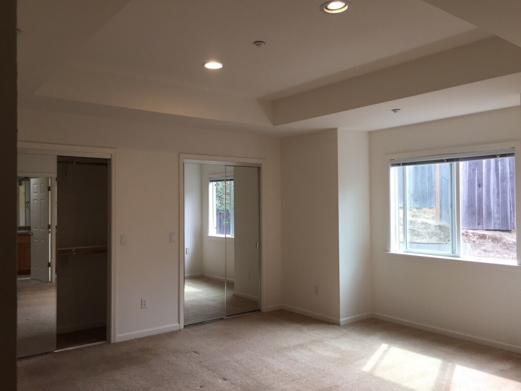 Building Photo - 23 Cherry Hill Ln