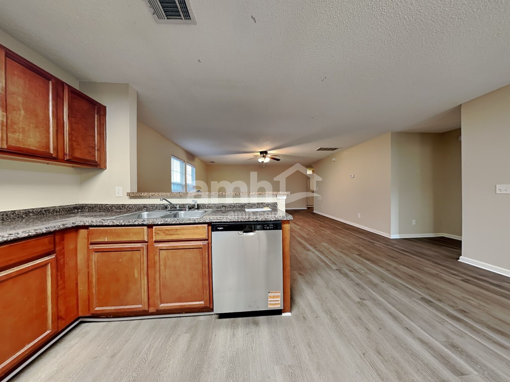 Building Photo - 7 Holly Springs Cir