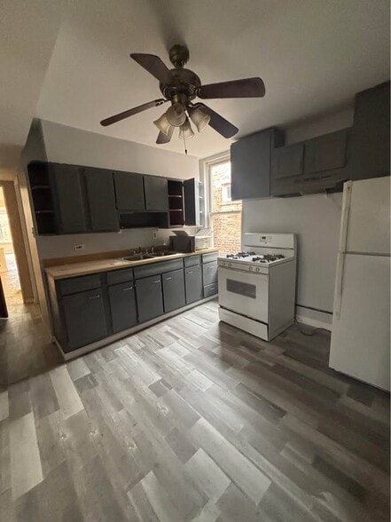 Building Photo - 3617 N Troy St