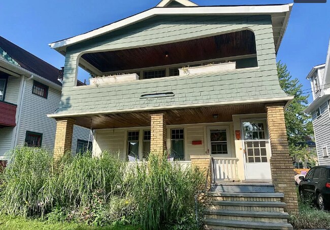 Primary Photo - 1450 Wayne Ave