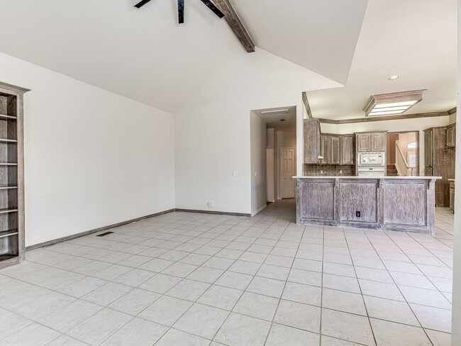 Building Photo - Updated home in Cobblestone Park- Deer Creek Schools + 4 bedrooms + 3.5 bathrooms