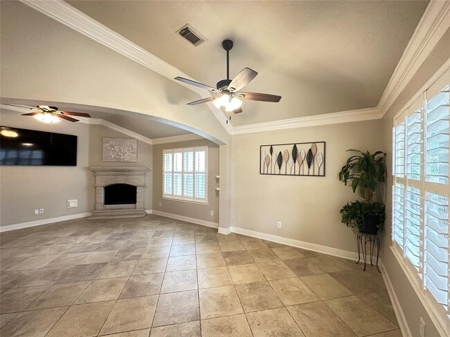 Building Photo - 1526 Waterside Village Drive