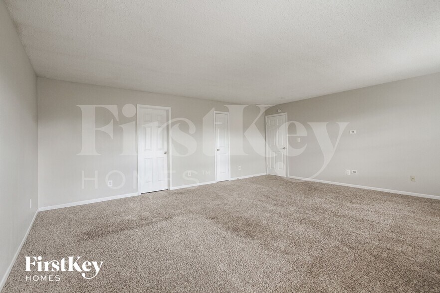 Building Photo - 8942 Leffler Ln