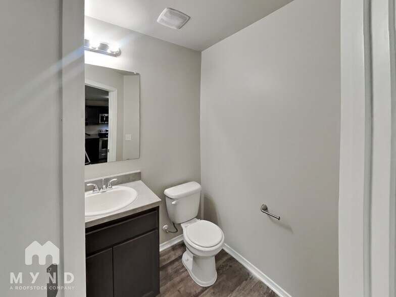 Building Photo - 141 Patriot Point Dr