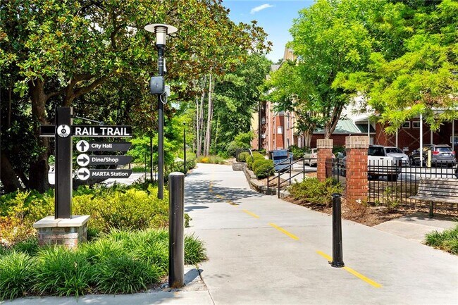 Building Photo - 3400 Malone Dr