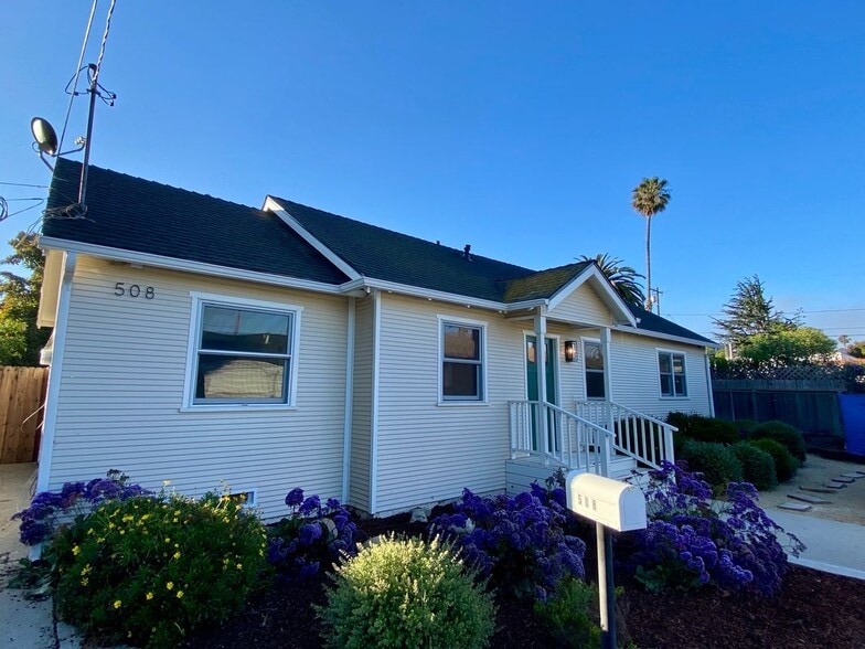 Building Photo - 508 Sheridan Way