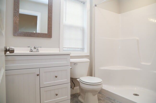 Building Photo - Newly Built 6br/3ba- Steps away from PC!