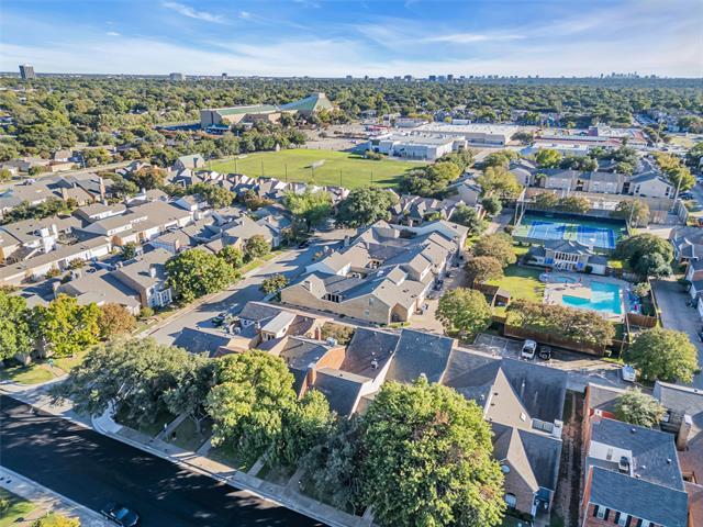Building Photo - 6940 Clearhaven Dr