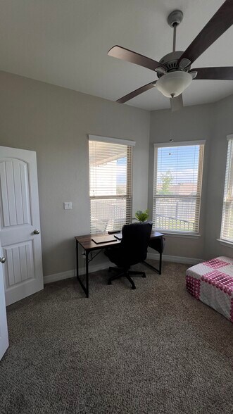 Building Photo - 2809 Rabbit Creek Dr
