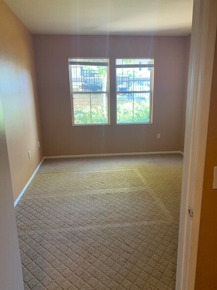 Building Photo - 20000 Plum Canyon Rd