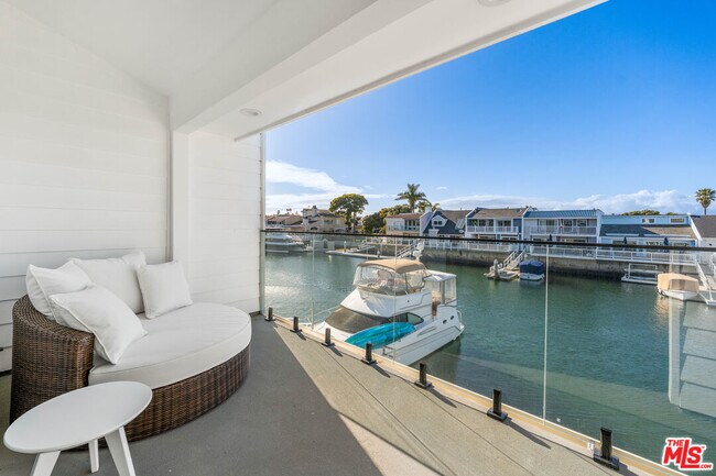 Building Photo - 4405 Costa De Oro