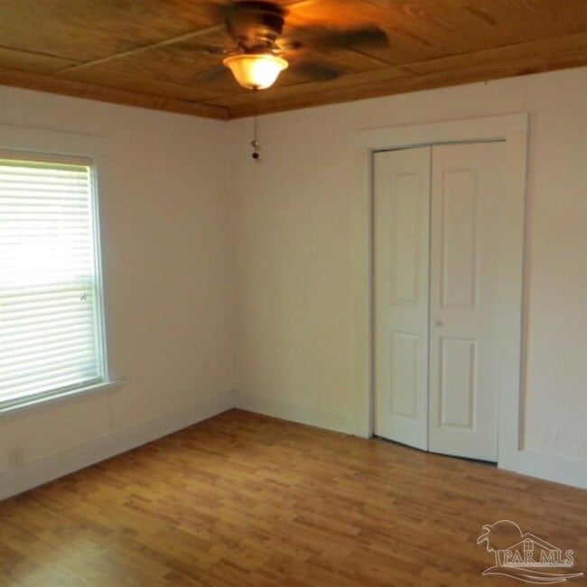 Building Photo - 525 W Gregory St