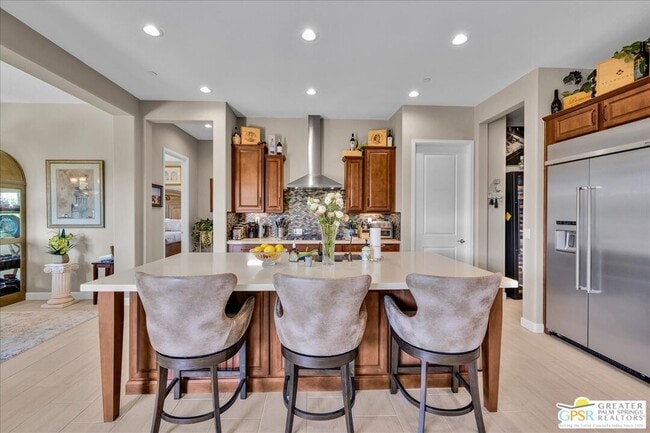 Building Photo - 81 Claret