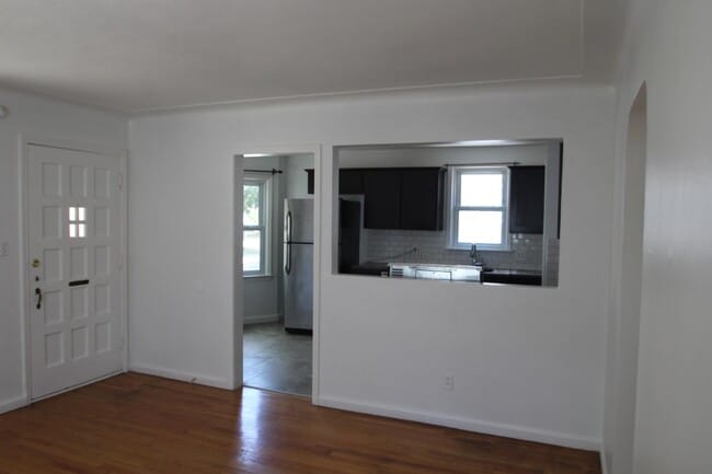 Building Photo - 760 Wordsworth St