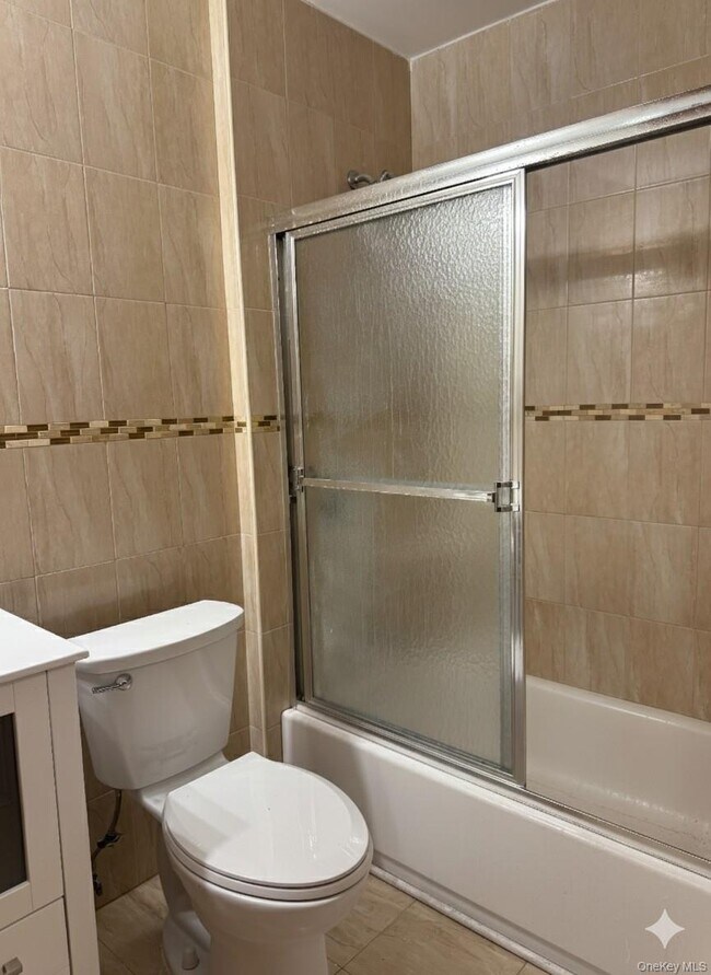 Building Photo - 40-33 191st St