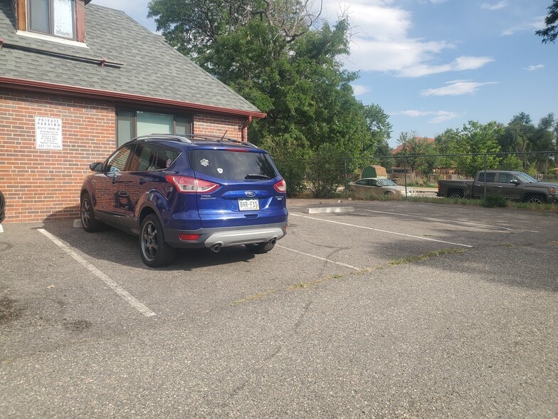 Parking spot - 3339 N Harrison St