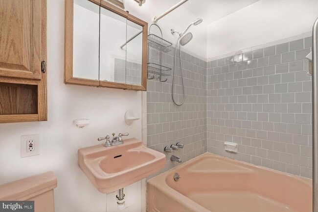 Building Photo - 7415 Annanwood Ct
