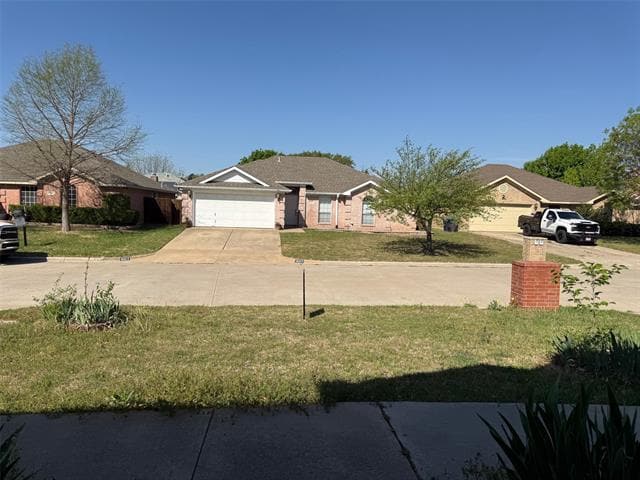 Building Photo - 8166 Berkshire Dr