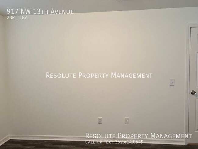 Building Photo - Newly Remodeled 2/1 - NW Ocala