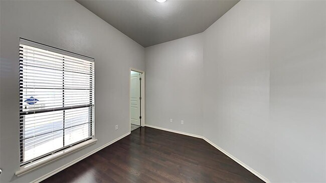 Building Photo - 5101 NW 163rd St