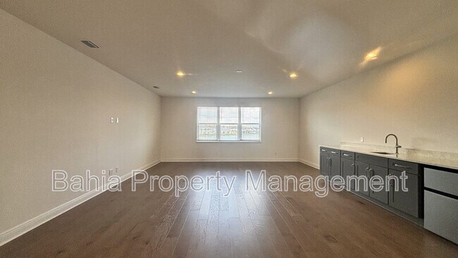 Building Photo - 9233 Santorini Dr