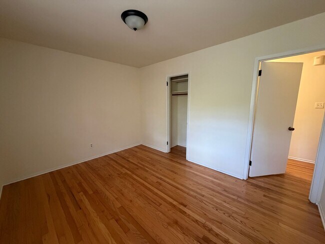 Building Photo - 1312 Ridge Rd