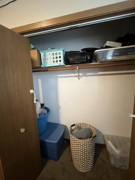 bedroom closet - 2139 Hummingbird Dr