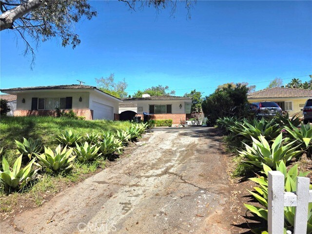 Building Photo - 3421 Palos Verdes Dr N