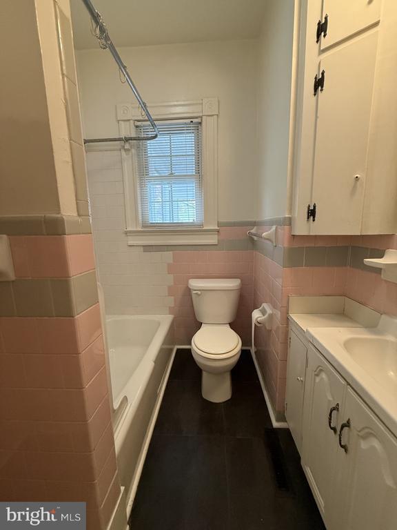 Building Photo - 1237 Seacobeck St