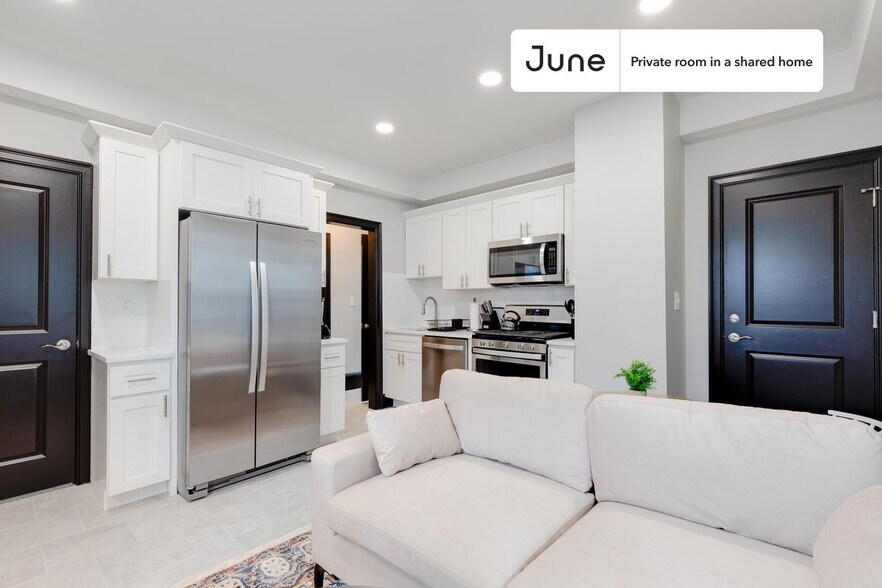 Building Photo - Room in Shared 4 bed/1.5 bath home