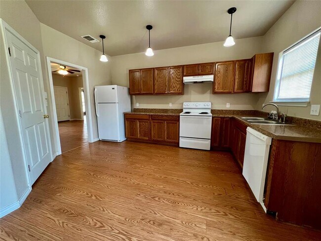 Building Photo - 1295 Harper Trl