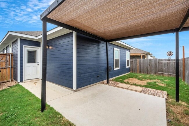 Building Photo - 208 Kellys Heroes Wy