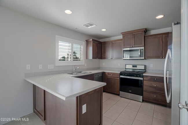 Building Photo - 6755 N Double Tree Rd