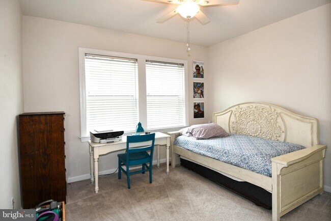 Building Photo - 20739 Heron Landing Dr