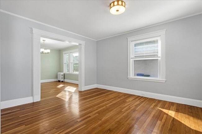 Building Photo - 51 Roslin St