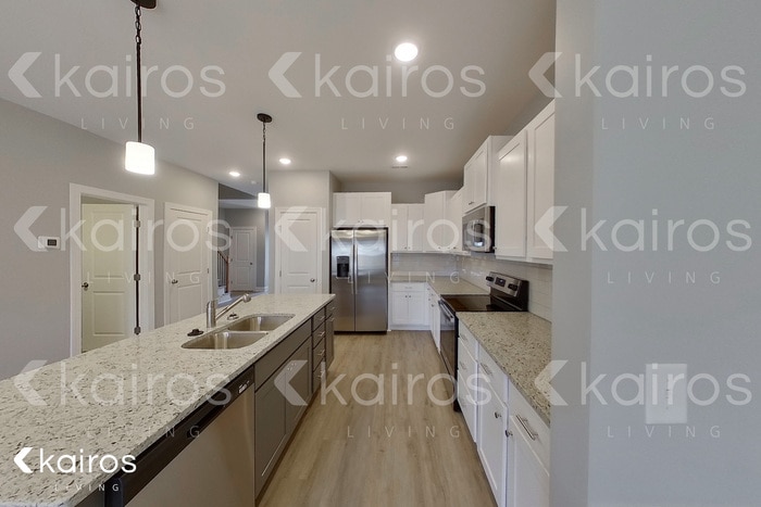 Building Photo - 3717 Oak Leaf Wy