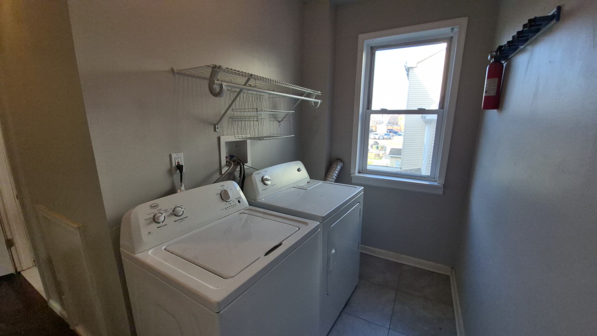 Building Photo - 605 Cecil B Moore Ave