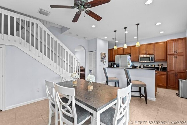 Building Photo - 7221 Briella Dr